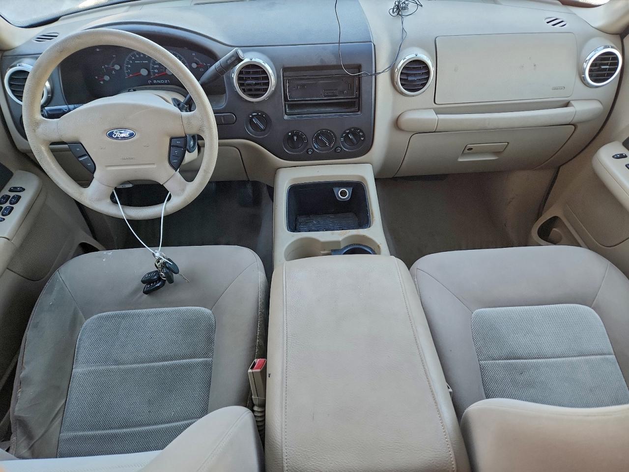 Ford Expedition Xlt Image 12